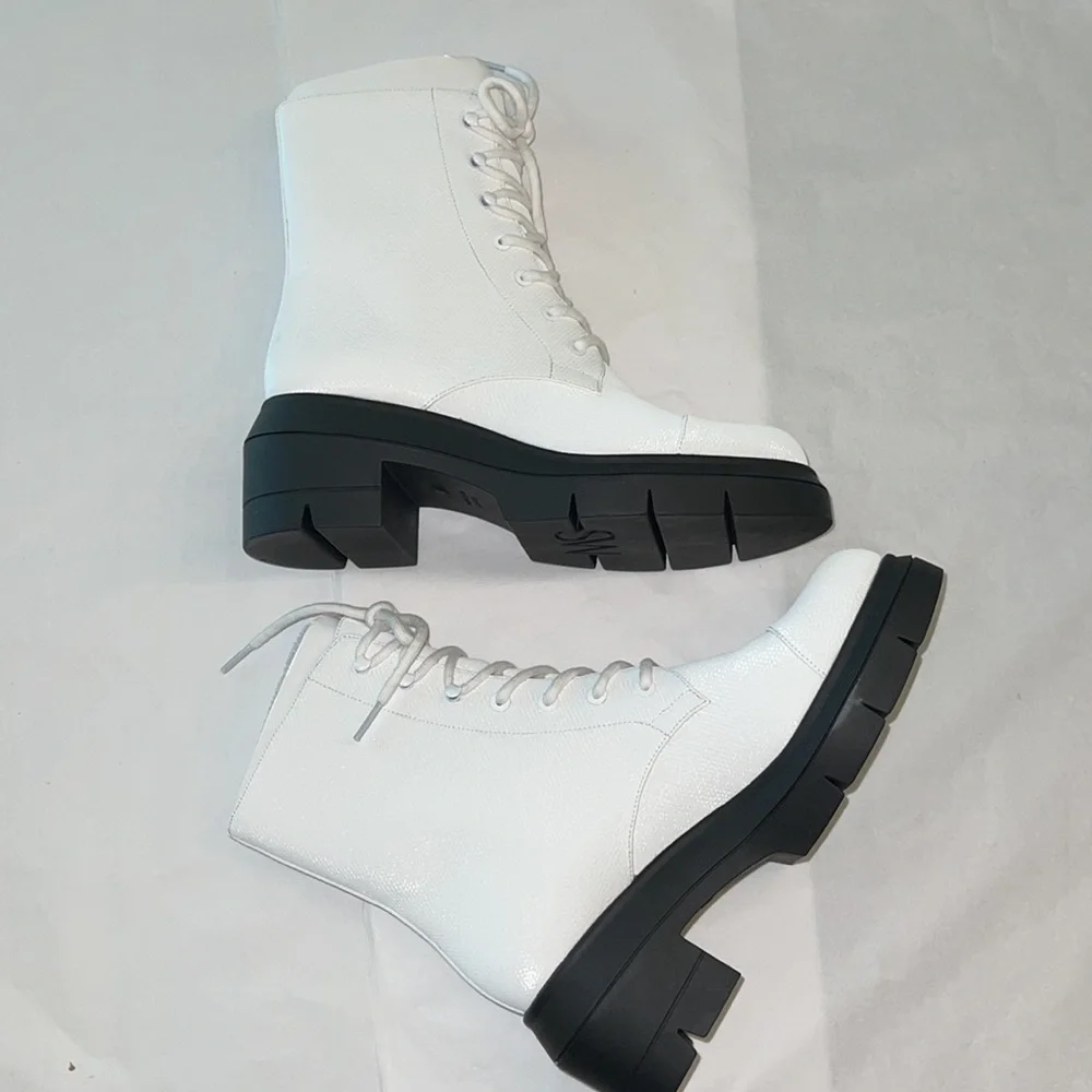 Stuart Weitzman Nisha White Lace-Up Boots Size 8.5 C NIB - Picture 9 of 17